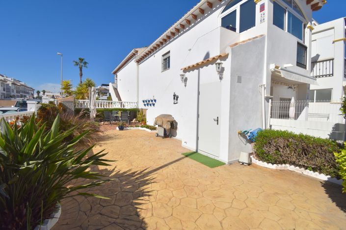 Image No.22-2 Bed Property for sale
