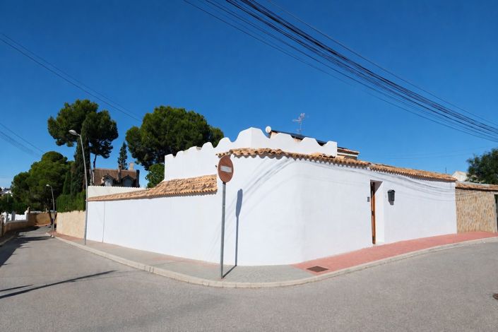 Image No.2-3 Bed Villa for sale