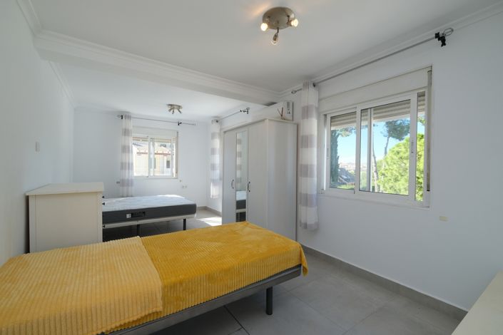 Image No.20-3 Bed Villa for sale