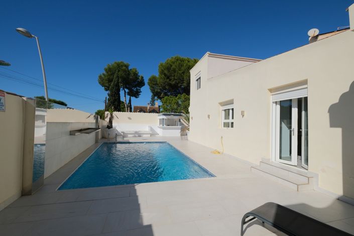 Image No.23-3 Bed Villa for sale