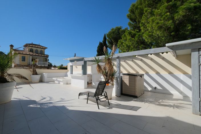 Image No.26-3 Bed Villa for sale