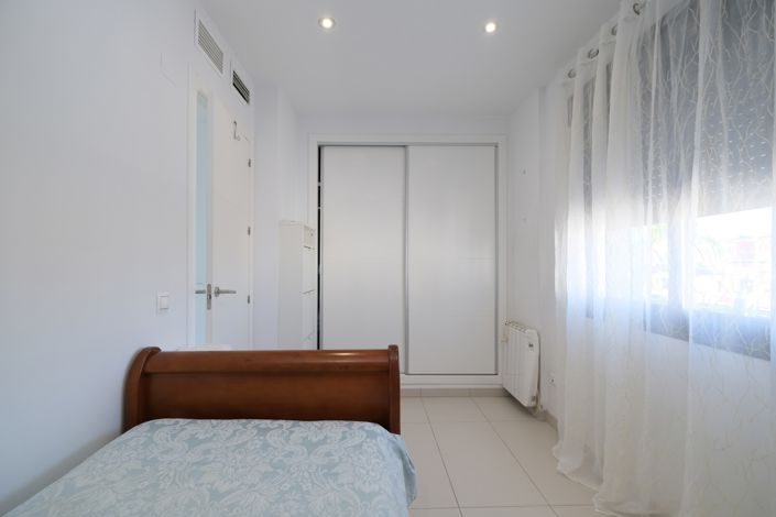 Image No.15-3 Bed Villa for sale