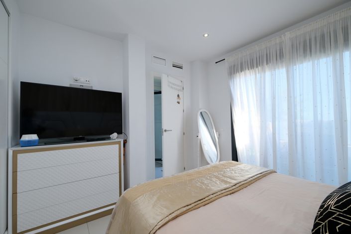 Image No.18-3 Bed Villa for sale
