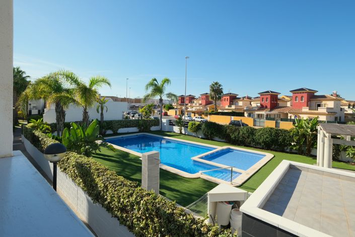 Image No.25-3 Bed Villa for sale