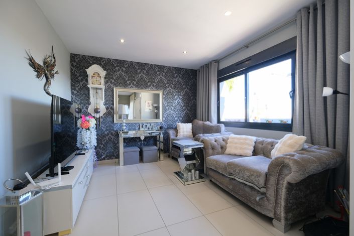 Image No.5-3 Bed Villa for sale