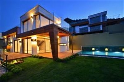 5 Bed House/Villa for sale