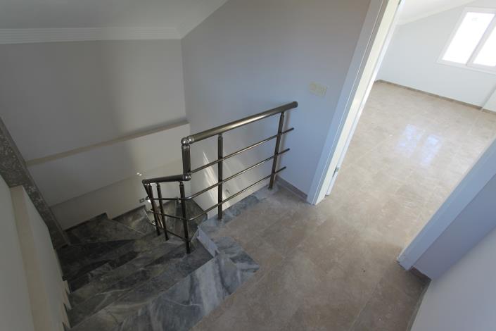 Image No.2-Villa de 4 chambres à vendre à Altinkum