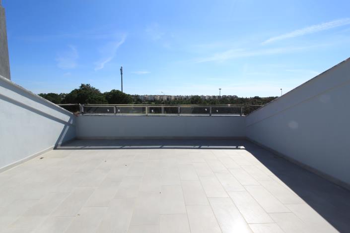 Image No.6-Villa de 4 chambres à vendre à Altinkum