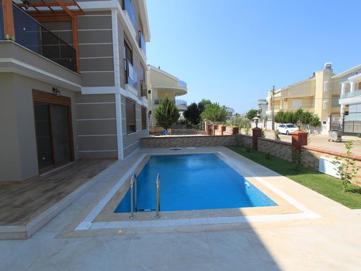 Image No.1-3 Bed Villa for sale