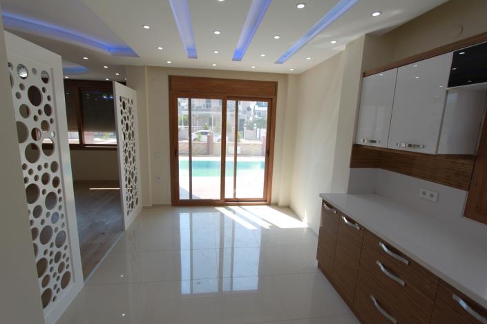 Image No.6-3 Bed Villa for sale