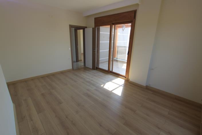 Image No.8-3 Bed Villa for sale