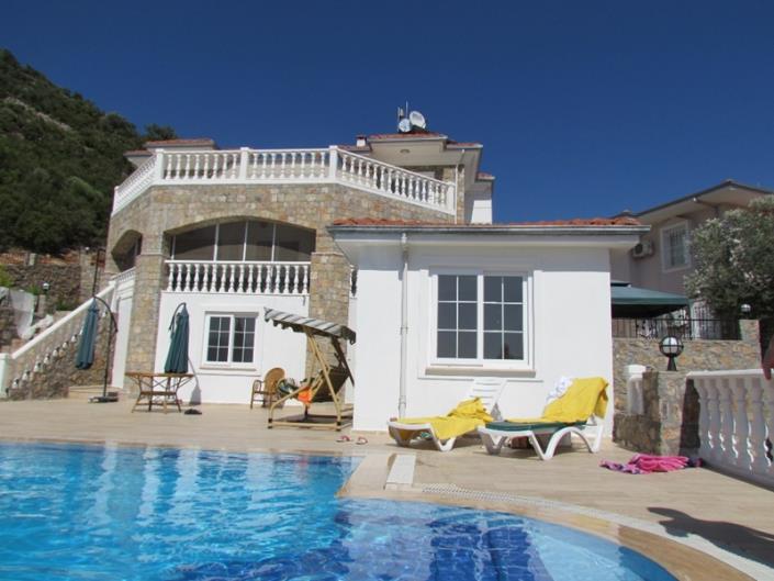 Image No.2-4 Bed Villa / Detached for sale