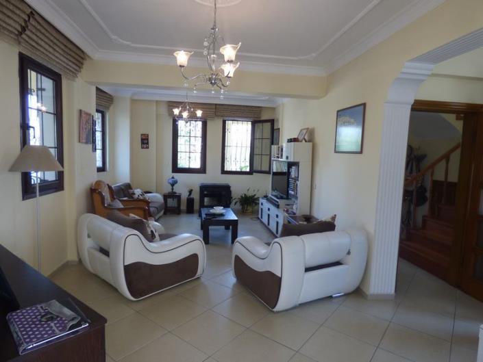 Image No.3-4 Bed Villa / Detached for sale
