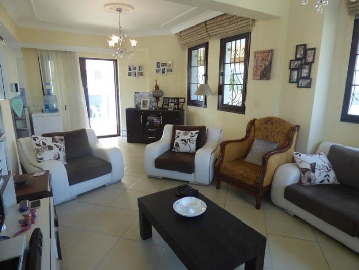 Image No.8-4 Bed Villa / Detached for sale