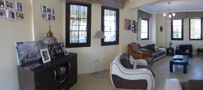 Image No.10-4 Bed Villa / Detached for sale