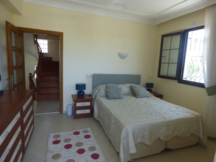 Image No.6-4 Bed Villa / Detached for sale