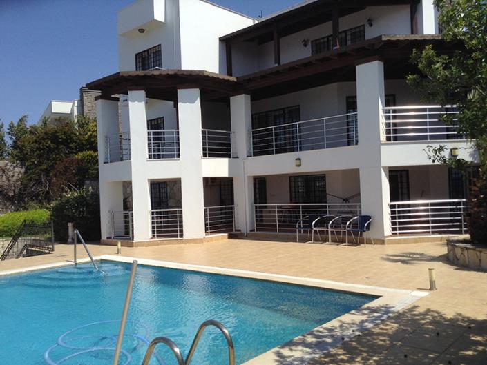 Image No.2-6 Bed Villa / Detached for sale