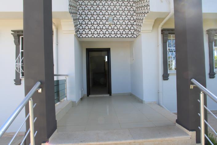 Image No.8-3 Bed Villa / Detached for sale