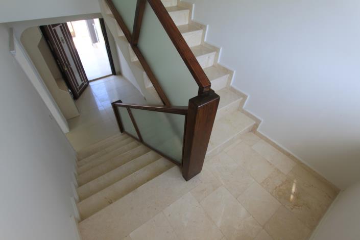 Image No.5-3 Bed Villa / Detached for sale