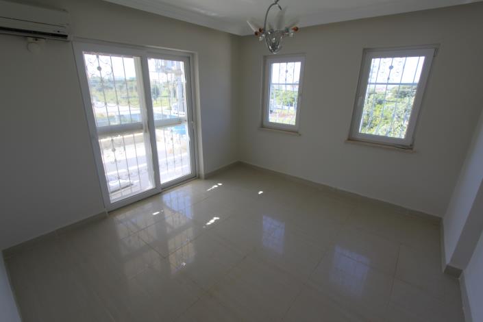 Image No.12-3 Bed Villa / Detached for sale