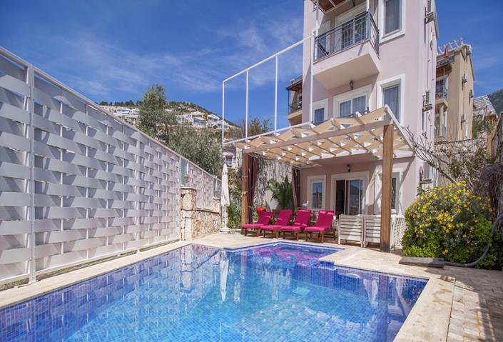 Image No.12-4 Bed Villa / Detached for sale