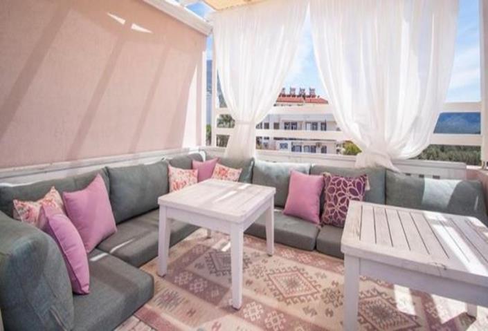 Image No.9-4 Bed Villa / Detached for sale