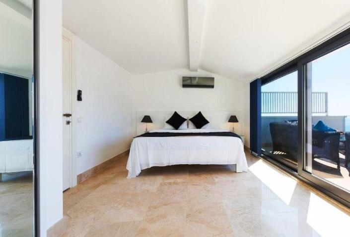 Image No.10-2 Bed Penthouse for sale