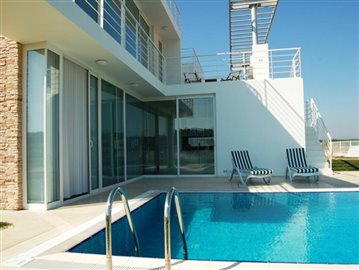 4 Bed House/Villa for sale