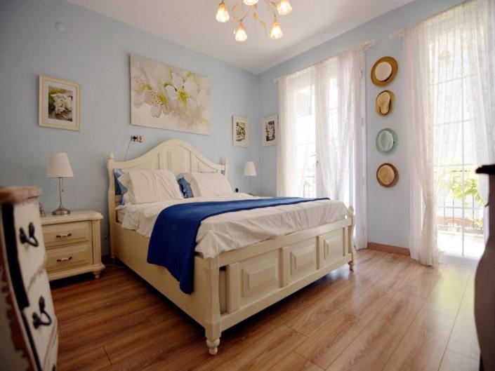 Image No.6-4 Bed House for sale