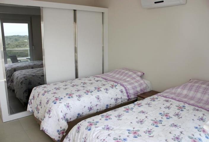 Image No.13-Duplex de 4 chambres à vendre à Side