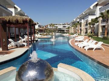 Duplex de 4 chambres à vendre à Side