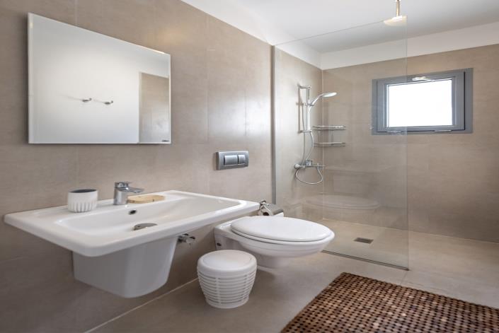 Image No.12-3 Bed Villa / Detached for sale