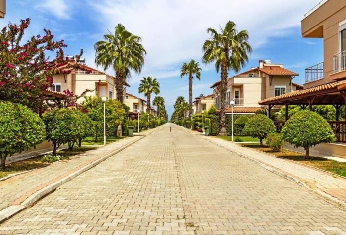 Image No.8-4 Bed Villa / Detached for sale