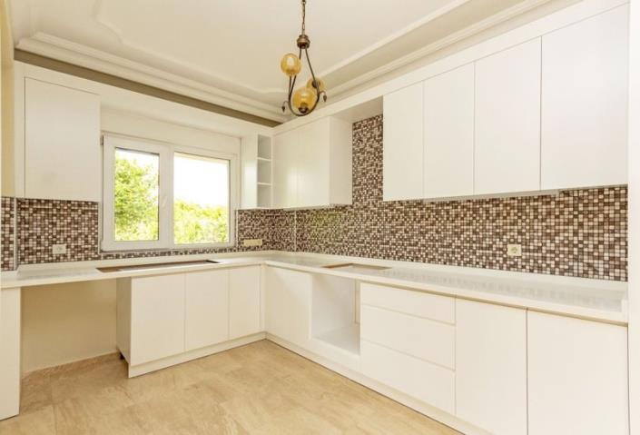 Image No.6-4 Bed Villa / Detached for sale