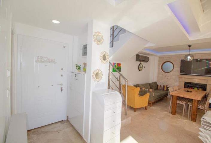 Image No.2-Villa / Détaché de 4 chambres à vendre à Ovacik