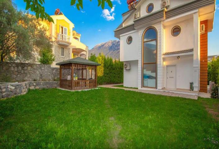 Image No.11-Villa / Détaché de 4 chambres à vendre à Ovacik