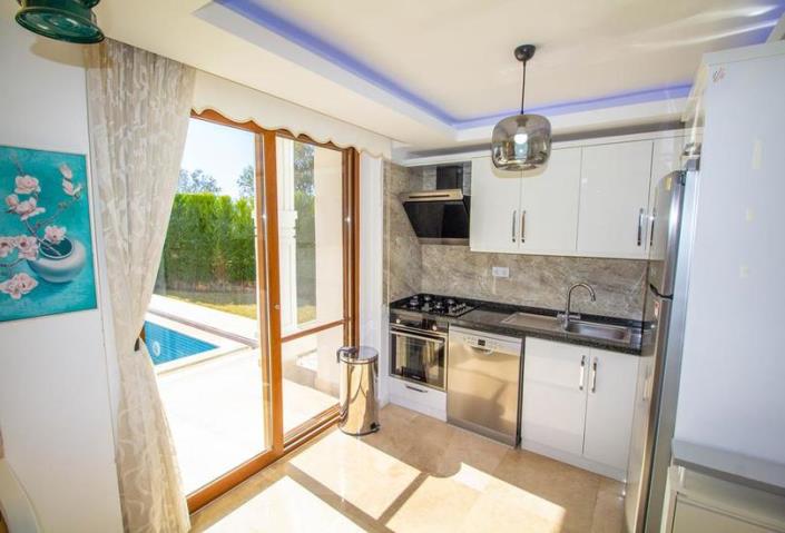 Image No.6-Villa / Détaché de 4 chambres à vendre à Ovacik