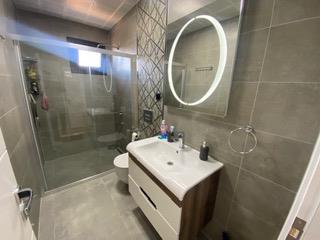 Image No.11-4 Bed Villa / Detached for sale