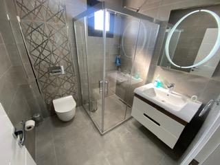 Image No.26-4 Bed Villa / Detached for sale