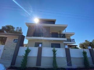 Image No.29-4 Bed Villa / Detached for sale