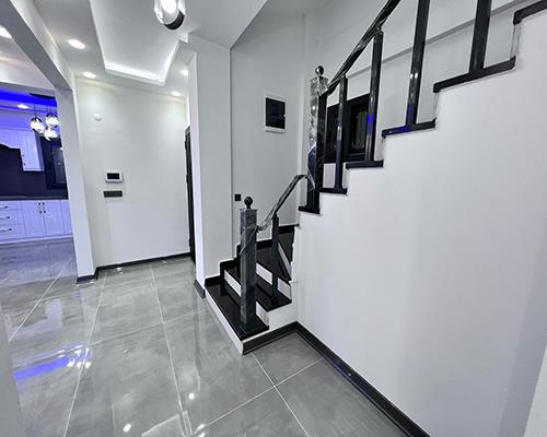 Image No.10-5 Bed Villa / Detached for sale