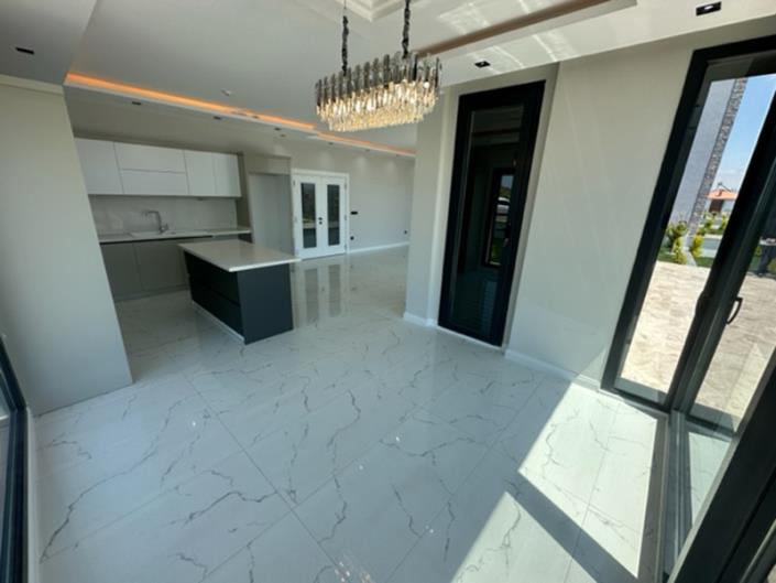 Image No.23-4 Bed Villa / Detached for sale