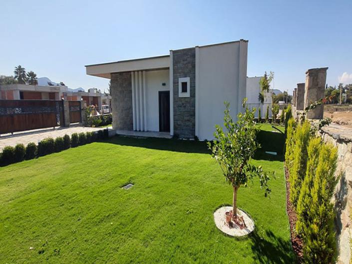 Image No.10-2 Bed Villa / Detached for sale