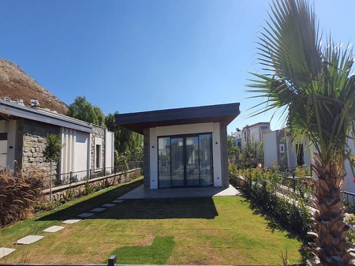 Image No.6-2 Bed Villa / Detached for sale