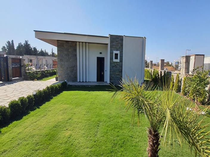 Image No.18-2 Bed Villa / Detached for sale