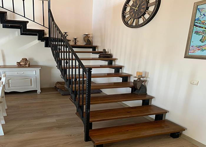 Image No.18-4 Bed Penthouse for sale