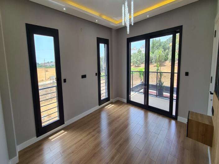 Image No.15-5 Bed Villa / Detached for sale