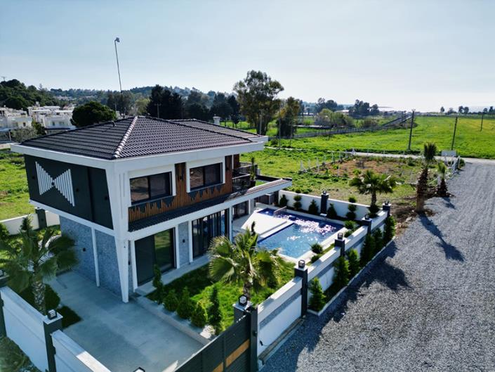 Image No.14-5 Bed Villa / Detached for sale