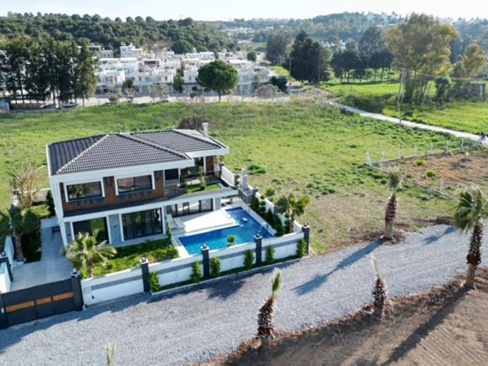 Image No.2-5 Bed Villa / Detached for sale