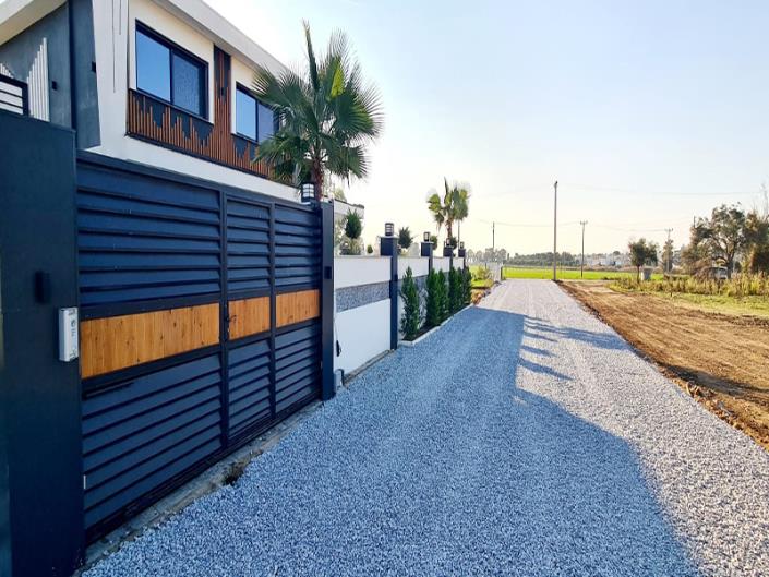 Image No.28-5 Bed Villa / Detached for sale